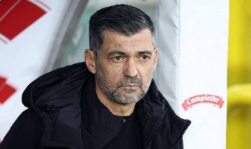 意甲最新动态:米兰德比杯赛即将开打,孔塞桑执教面临考验?