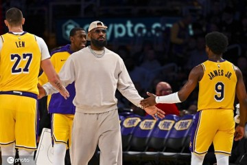 湖人季后赛名单出炉:两将被放弃 莱恩搭上末班车