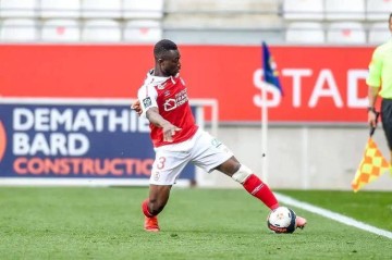 法甲焦点对决:朗斯与兰斯的战术博弈