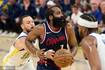 哈登39+10库里空砍36分 快船胜勇士锁定西部第五