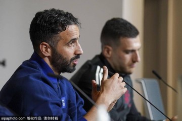 穆里尼奥给阿莫林支招,如何拯救曼联的赛季