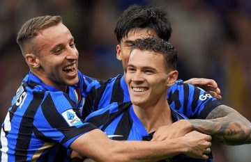 意甲最新积分战报：国米终结连败，领头羊4连胜，科莫惊险绝杀